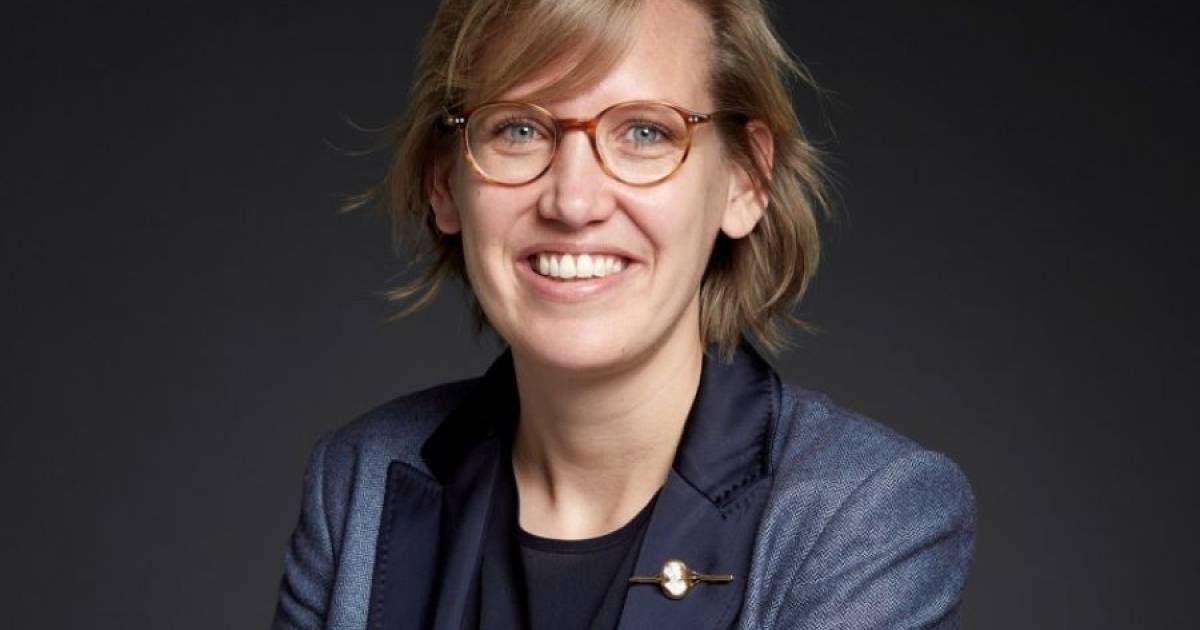 De Leuke Bestuurder Zit in Auto Stock Afbeelding - Image of kaukasisch